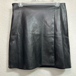 Old Navy Faux Leather Skirt